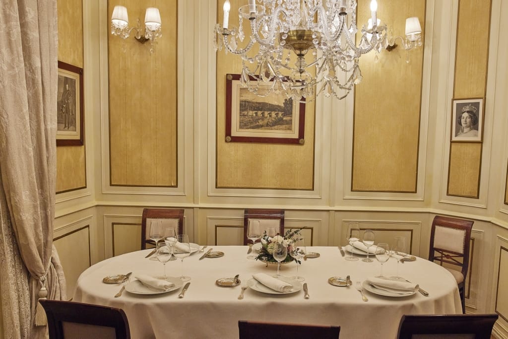 Salón Blanco de Lhardy, privado íntimo